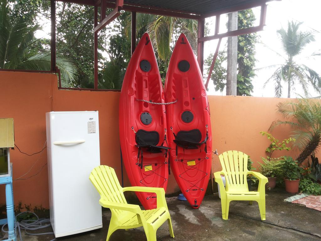 Hotel La Uvita Puerto Limon Eksteriør bilde
