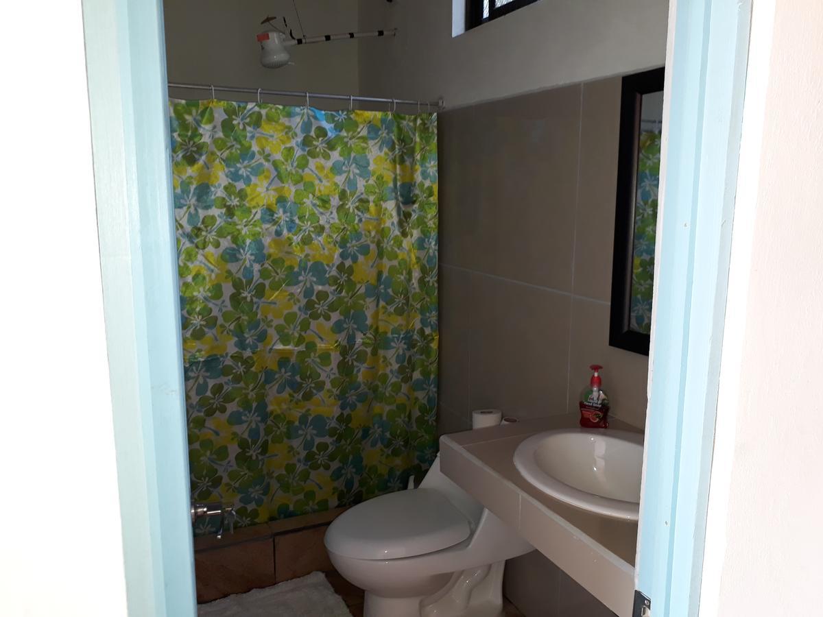 Hotel La Uvita Puerto Limon Eksteriør bilde
