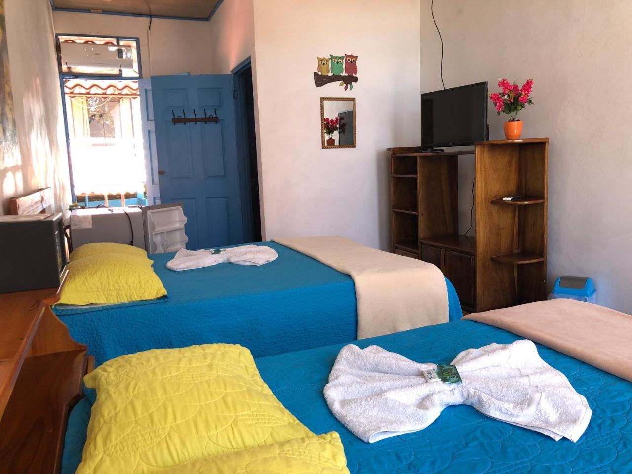 Hotel La Uvita Puerto Limon Eksteriør bilde